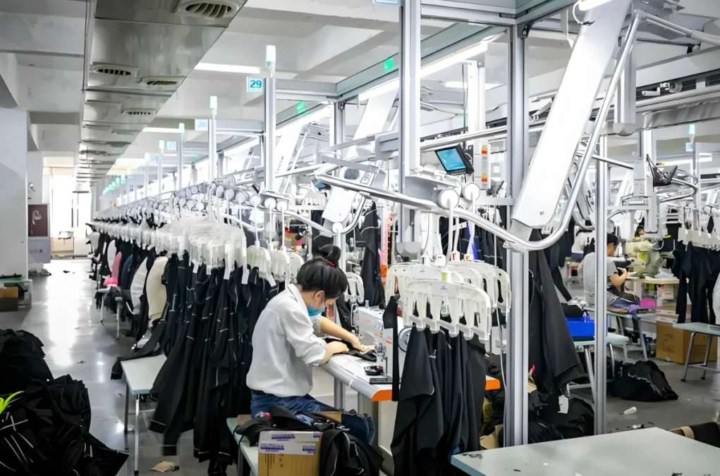 What Are OEM Fashion Garments and How to Choose a Factory