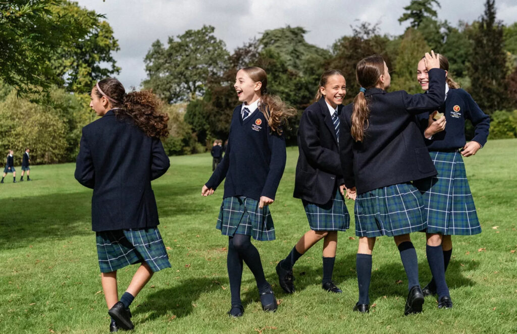 Custom School Uniform Manufacturer in China – OEM & Bulk School Apparel Solutions